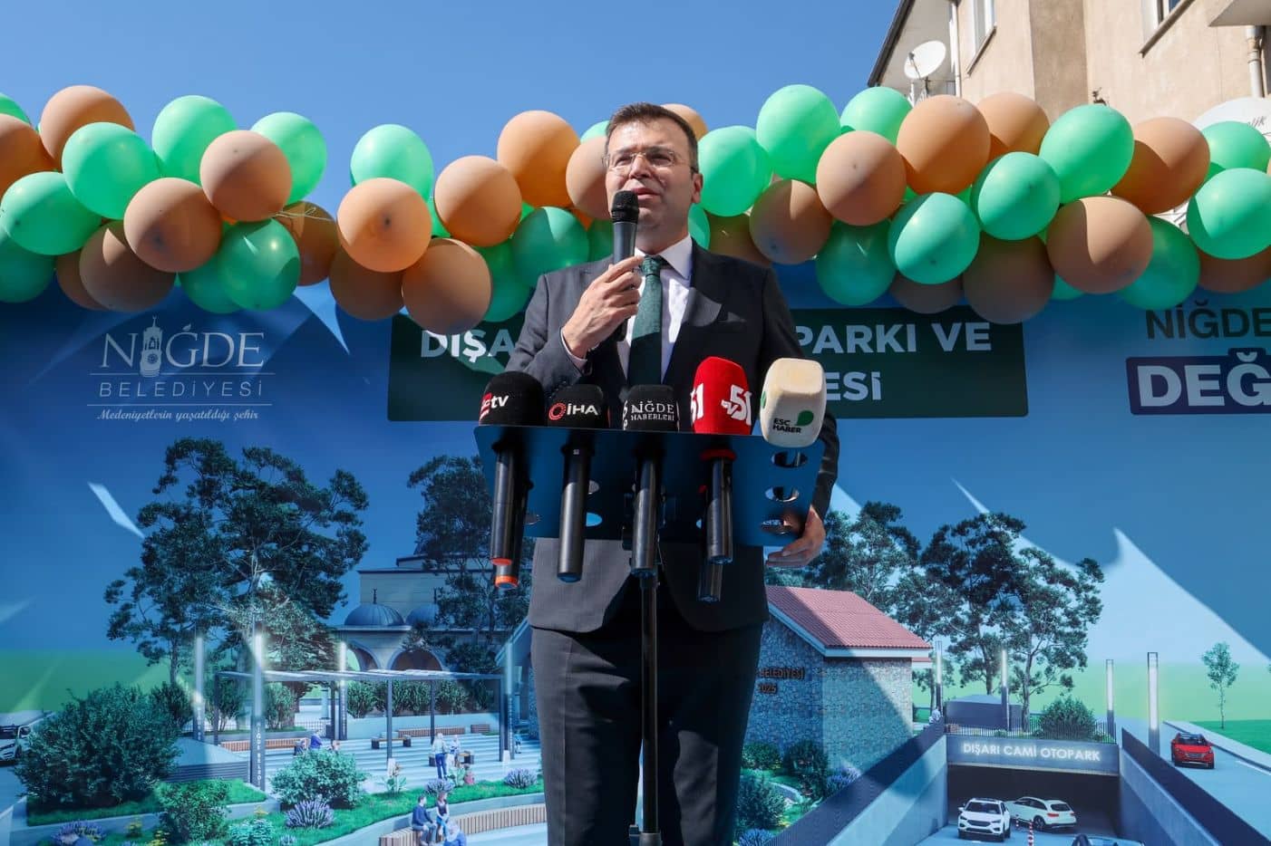 Valimiz Sayın Nedim AKMEŞE Dışarı Cami Otoparkı ve Peyzaj Projesi Temel Atma Töreni’ne Katıldı
