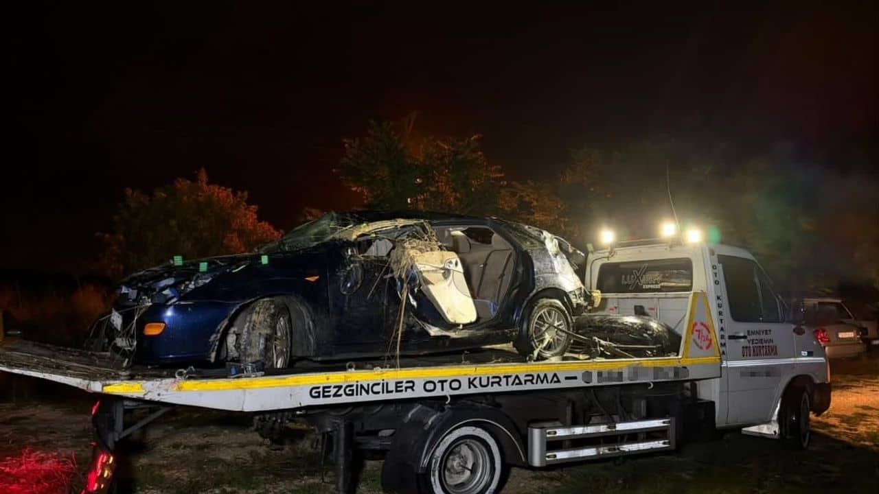 Safranbolu'da otomobil takla attı: 3 yaralı