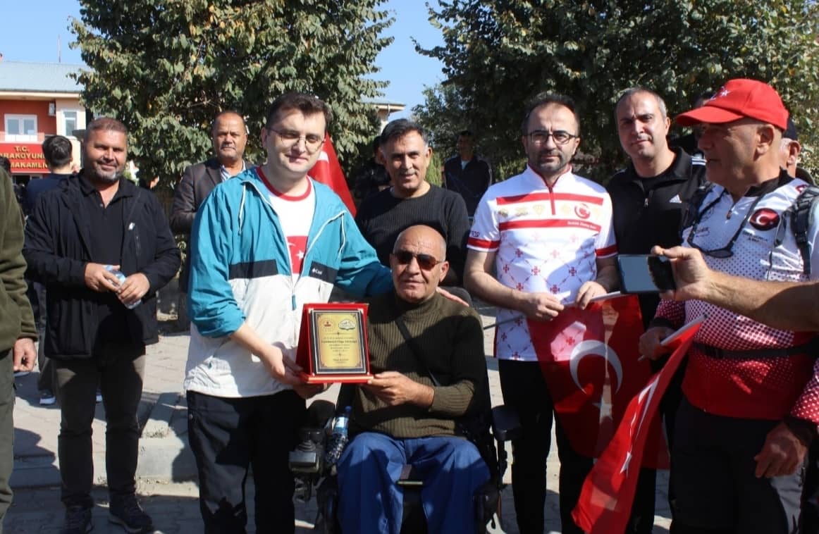 Iğdırda cumhuriyet yürüyüşü yapıldı