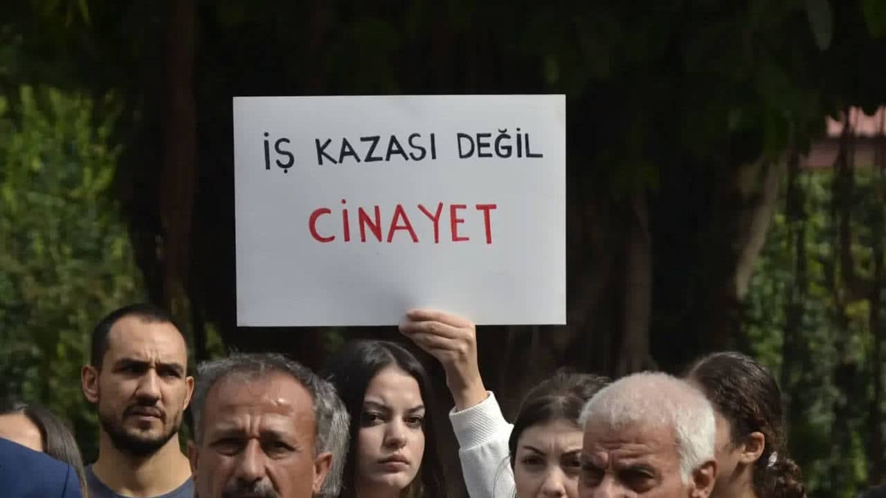 Edirne'de fabrikada kepçe altında kalan işçi hayatını kaybetti
