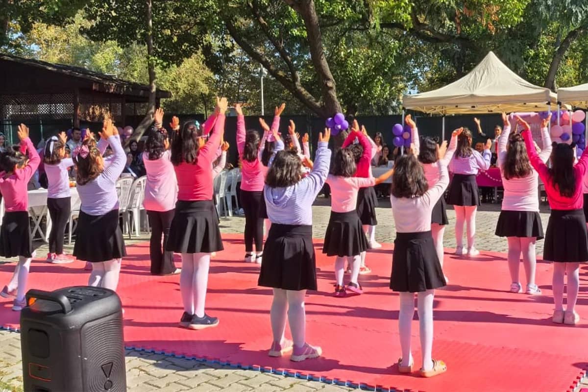 İstanbul'da koruma altındaki kız çocukları mesleklerle buluştu