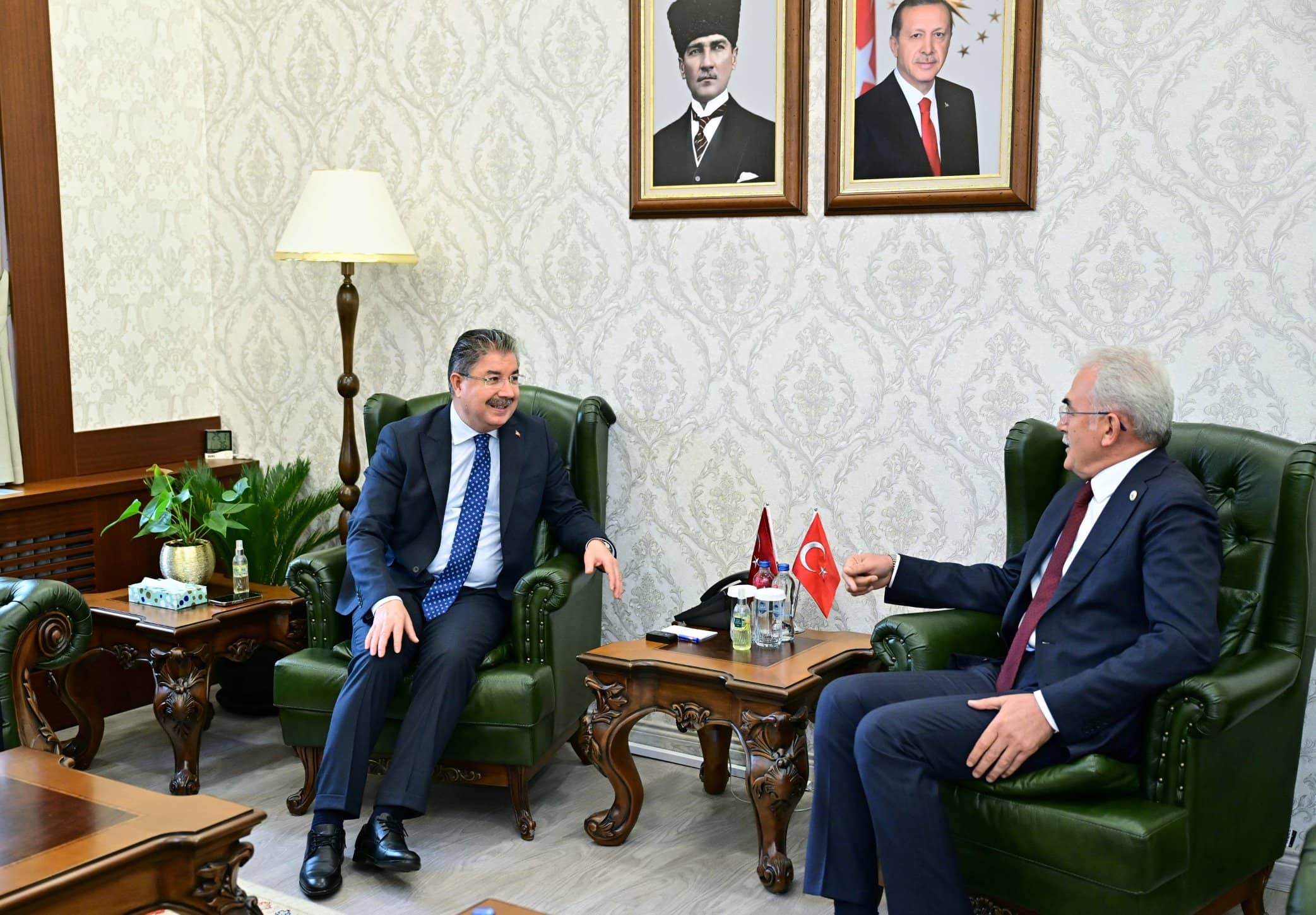 Valimiz Dr. Erdinç Yılmaz, Orman Genel Müdürü Bekir Karacabey’i Kabul Etti