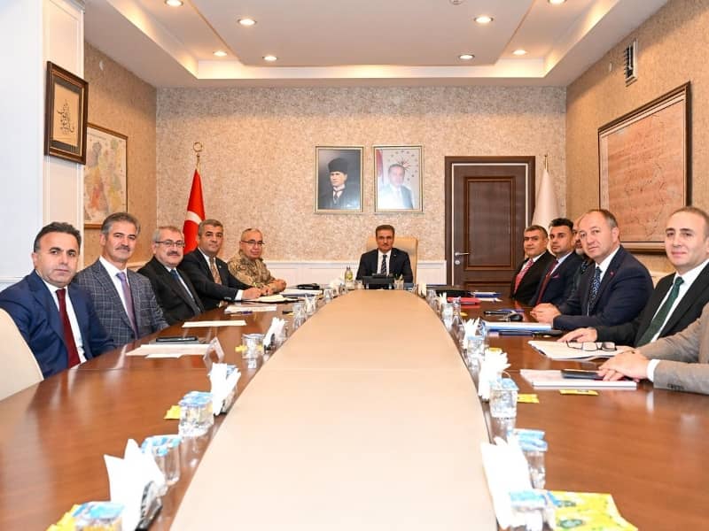 Sosyal Medyanın Gençler Üzerindeki Etkileri Değerlendirildi