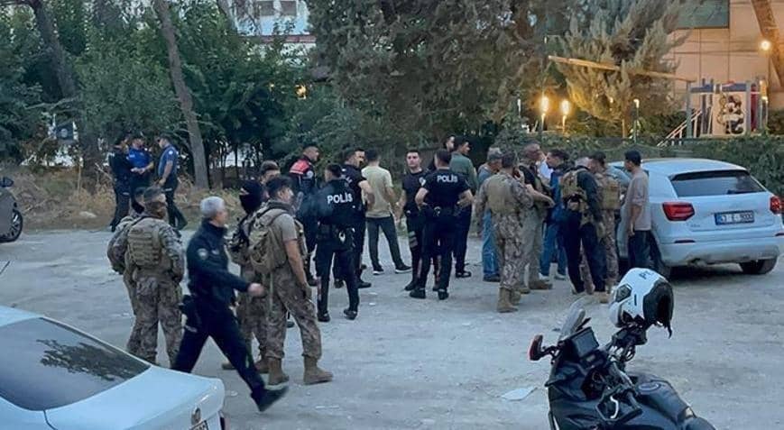 Şanlıurfa'da polisle çatışmaya giren firari şüpheli intihar etti