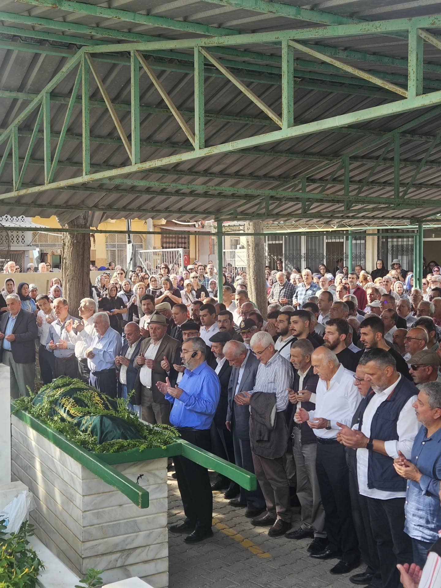 Tarsus'ta kanaat önderi Hasan Kalav son yolculuğuna uğurlandı