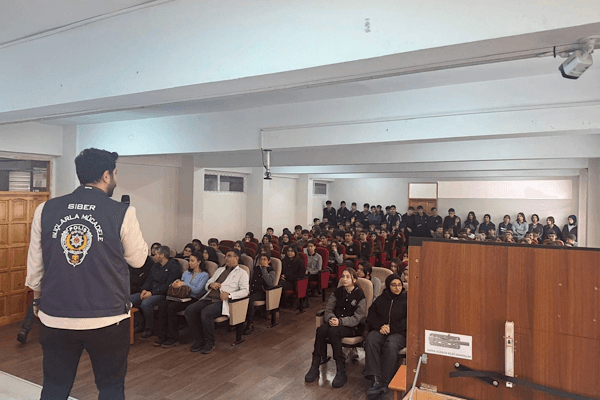 Erzurum'da okul çevrelerinde güvenlik önlemleri artırıldı
