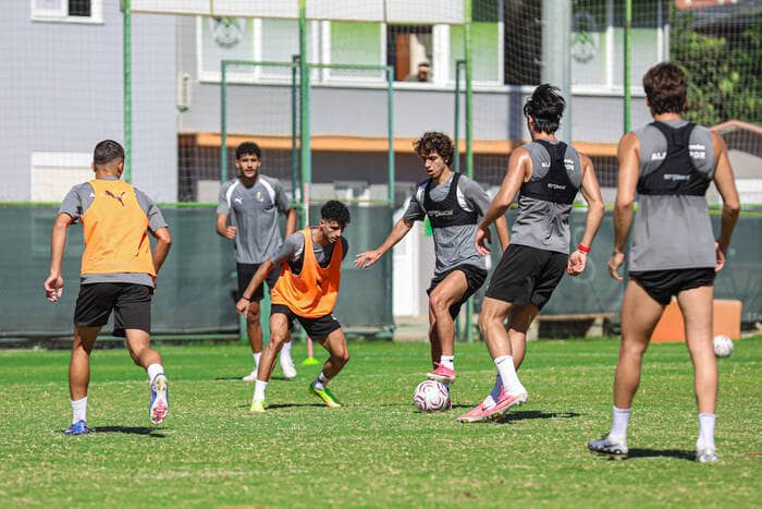 Antrenman Günlüğü | 19 Ekim Pazartesi - Alanyaspor Resmi İnternet Sitesi - alanyaspor.org.tr