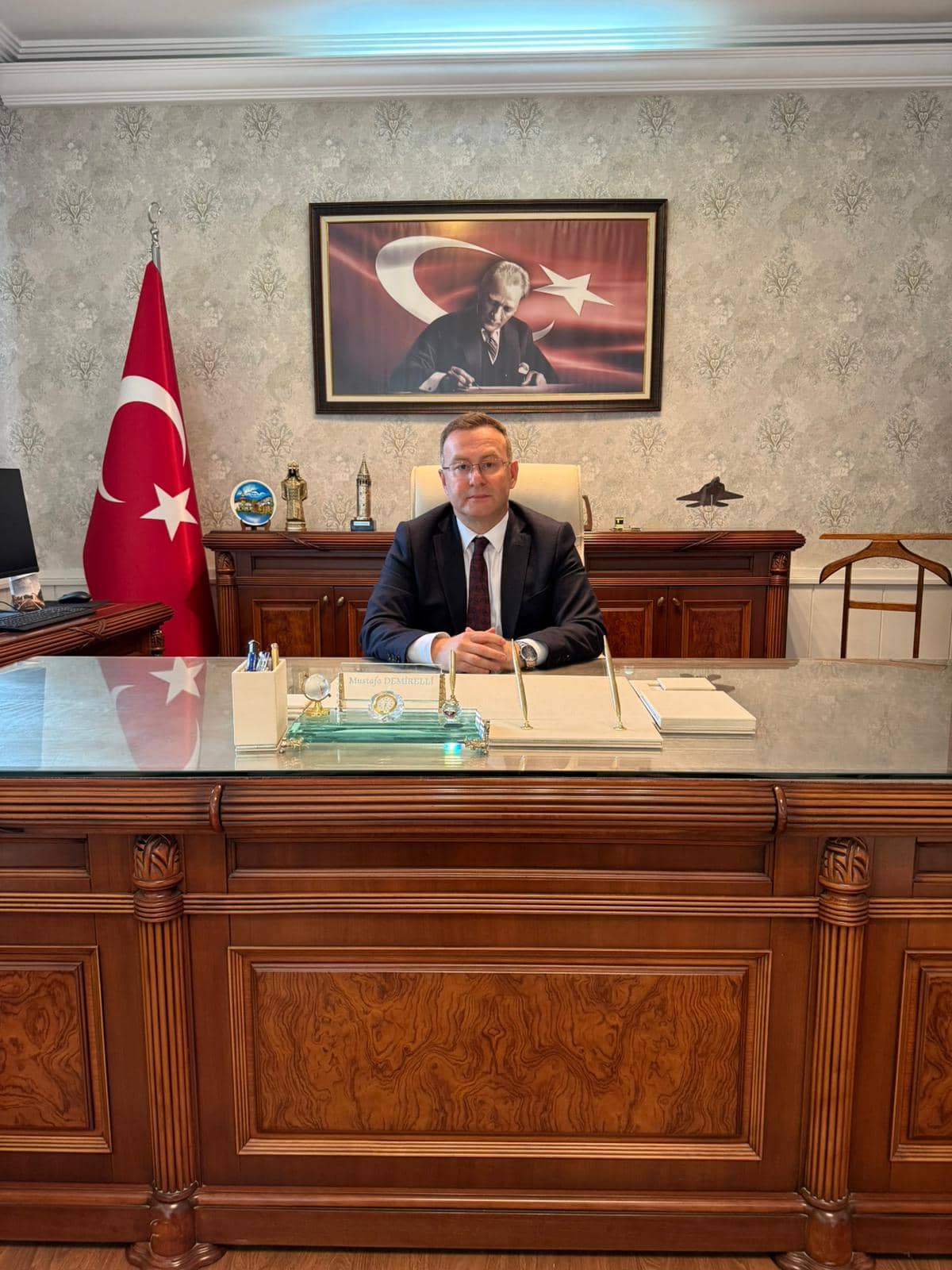 Derince kaymakamindan cumhuriyet mesaji