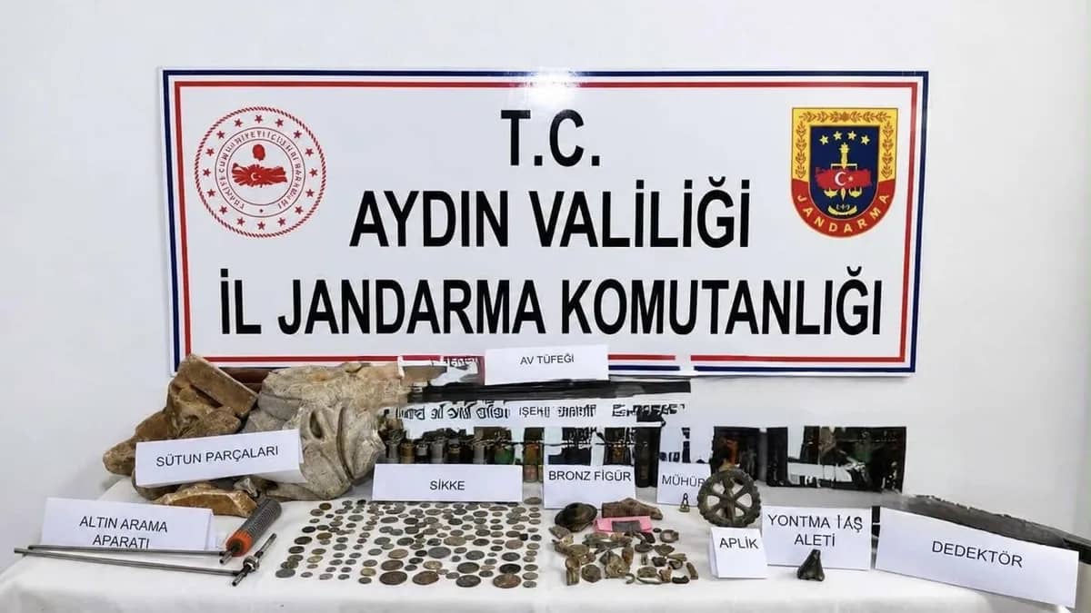 Aydın'da tarihi eser operasyonu: 157 sikke ve objeler ele geçirildi