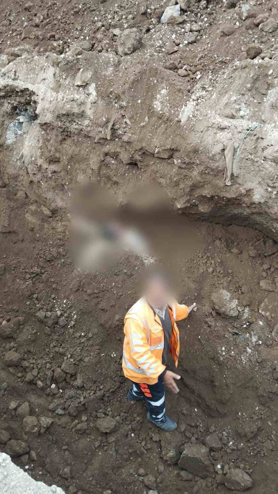 Van'da inşaat sahasındaki göçükte kalan işçi yaşamını yitirdi