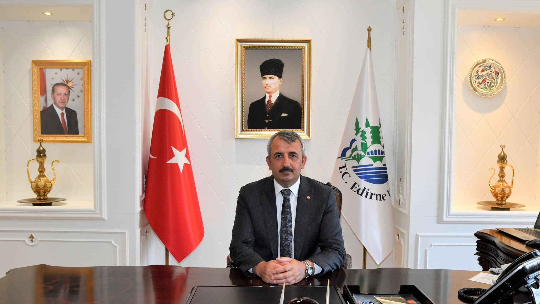 Edirne Valisi Yunus Sezer’in 19 Ekim Muhtarlar Günü Kutlama Mesajı