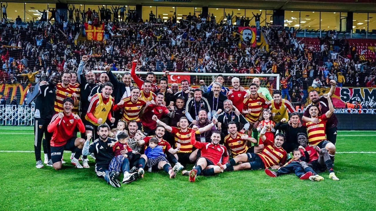 Kayserispor son dakikada yıkıldı, liderlik Bursaspor'a geçti