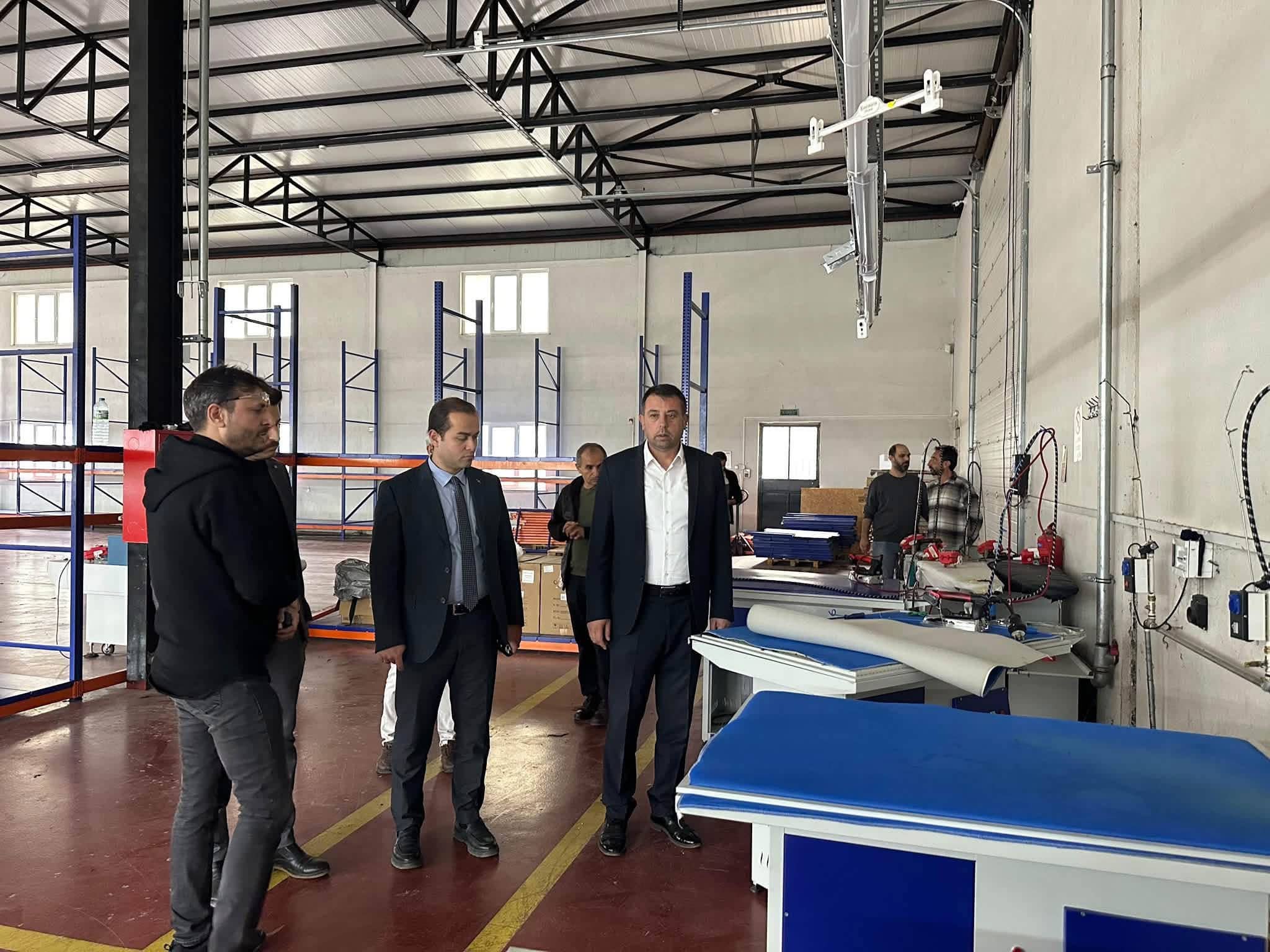 Konya'da yerel yöneticilerden tekstil atölyesine inceleme